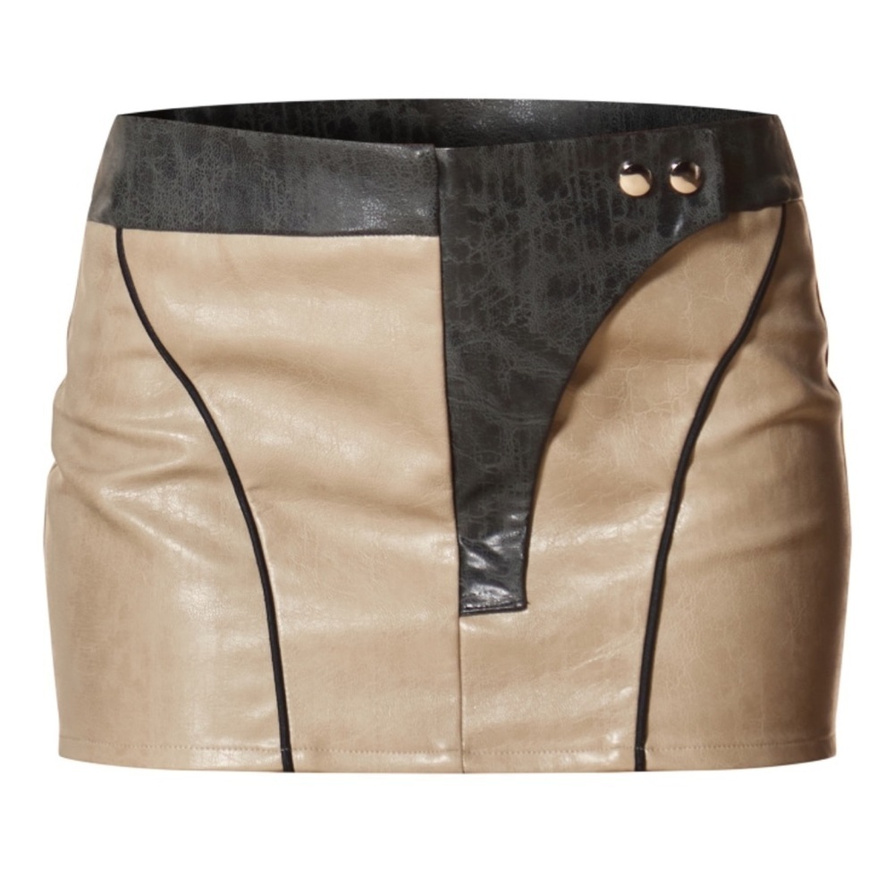 Pretty Little Thing Label Black Contrast Panel Detail Faux Leather Mini Skirt